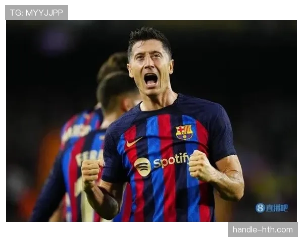 莱万多夫斯基愿降薪留队,彰显为巴萨拼搏决心 莱万多夫斯基愿降薪留队,彰显为巴萨拼搏决心