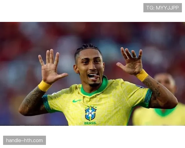 拉菲尼亚持续提升盘带能力，助力球队在关键战役中获胜